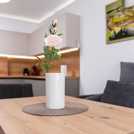 Modern 1-Bedroom Apartments Plovdiv Eksteriør billede