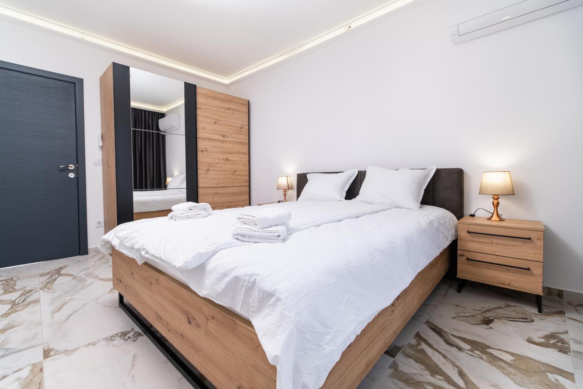 Modern 1-Bedroom Apartments Plovdiv Eksteriør billede