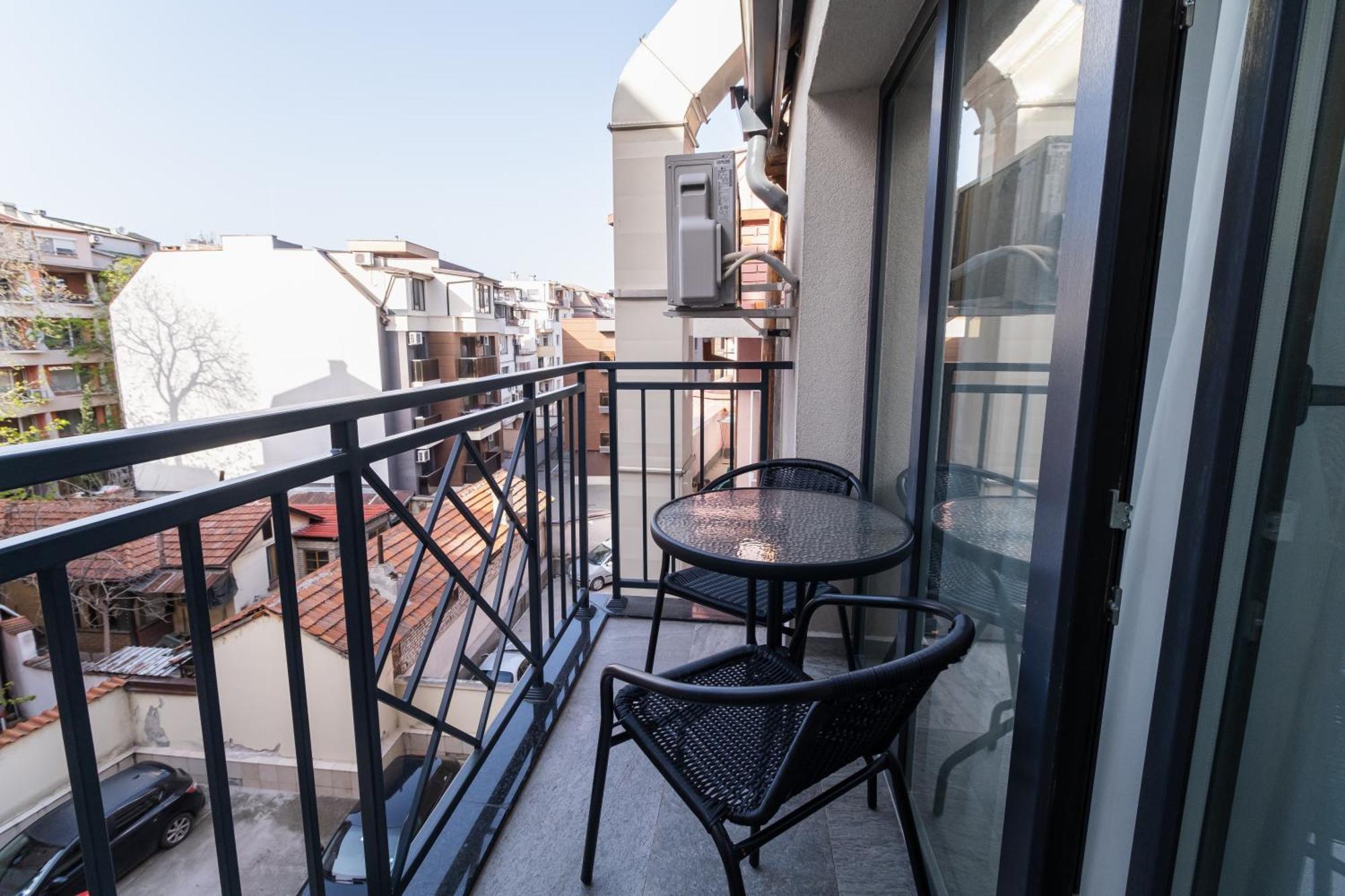 Modern 1-Bedroom Apartments Plovdiv Eksteriør billede