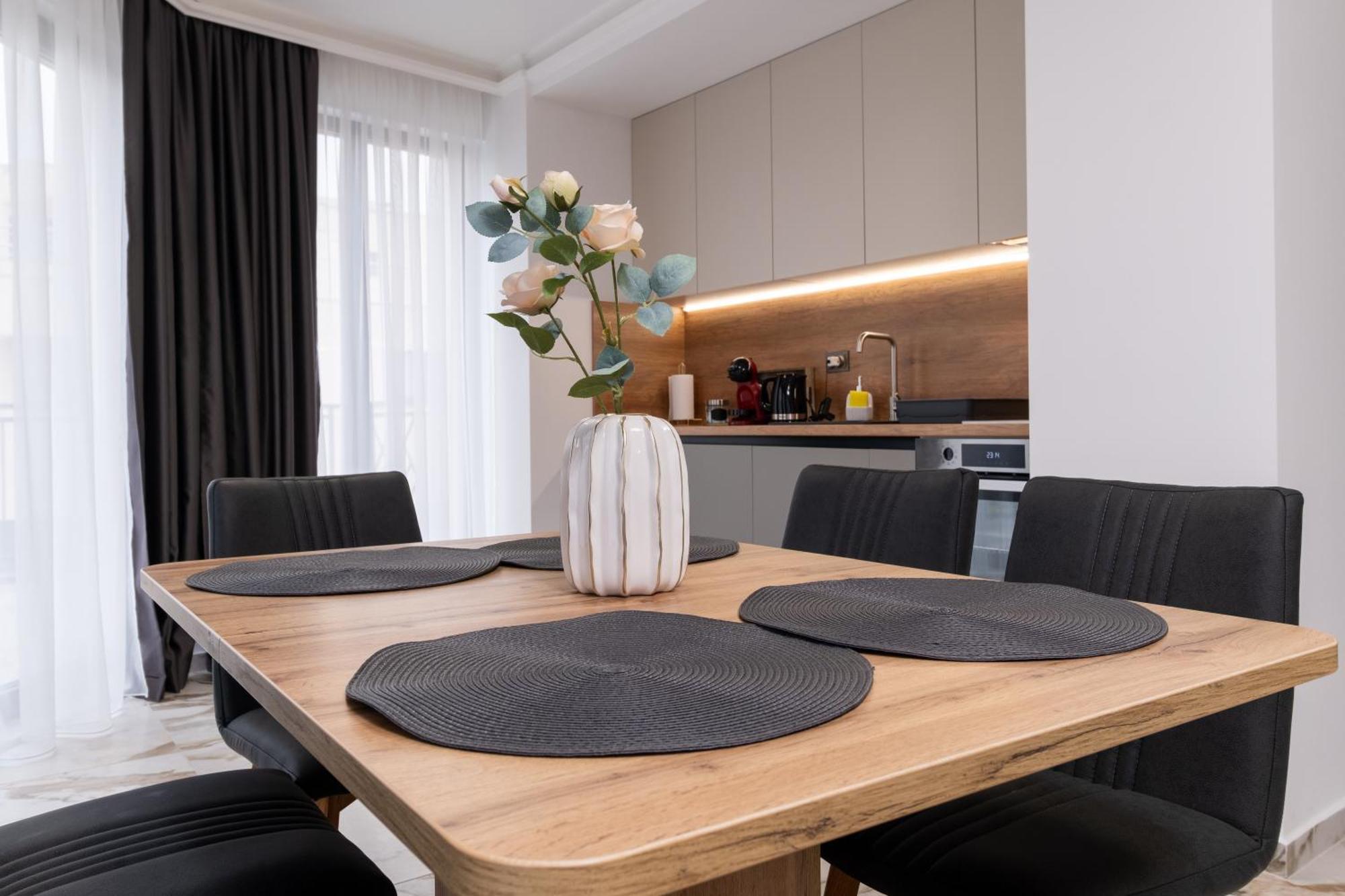 Modern 1-Bedroom Apartments Plovdiv Eksteriør billede